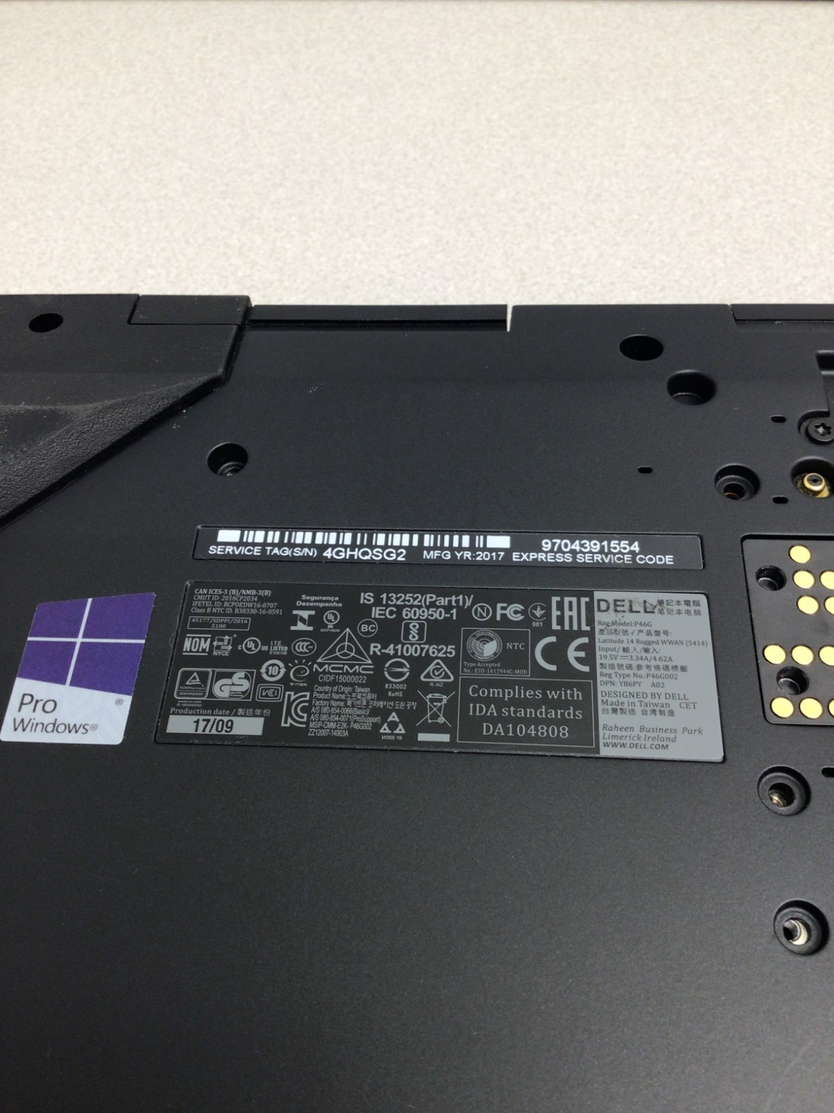 Dell Latitude 5414 14″ 256GB SSD Core i5-6300U, 2.40GHz, 8GB !!BAD BATTERY!!
