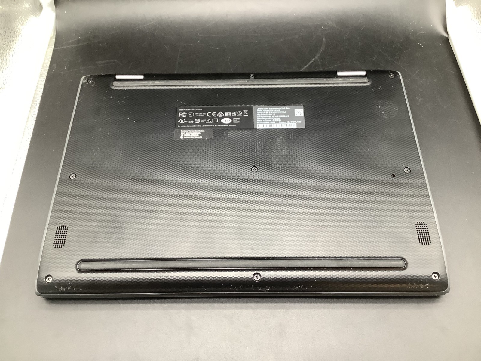 Lenovo 300e Chromebook 11.6 HD 2-N-1 N4020@1.1GHz 4GB RAM 32GB eMMC Read Desc 2