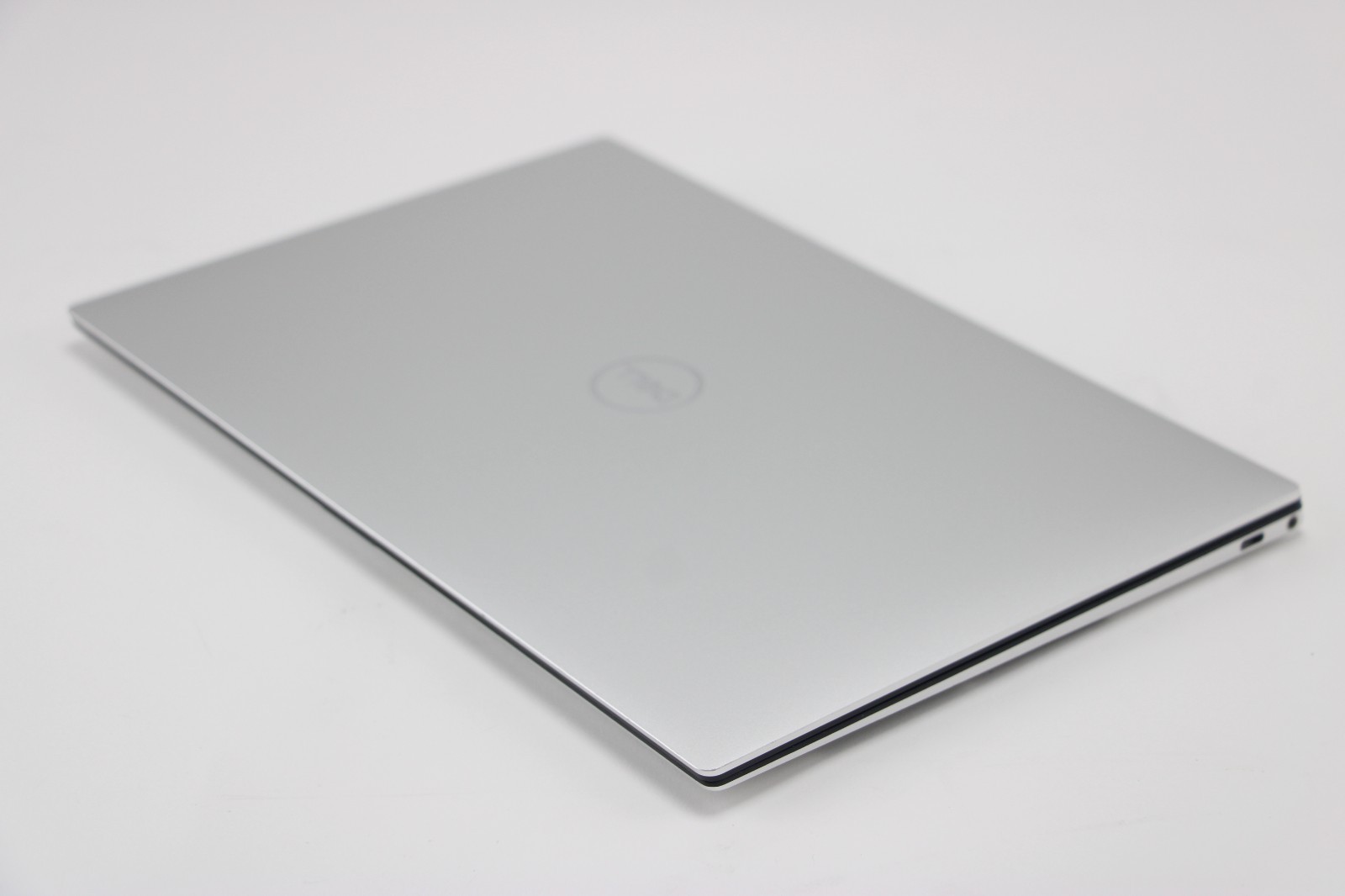 Dell XPS 13 9310 *2.90GHz i7-1195G7/ 16GB RAM/ 512GB SSD* 82% Battery w/Charger