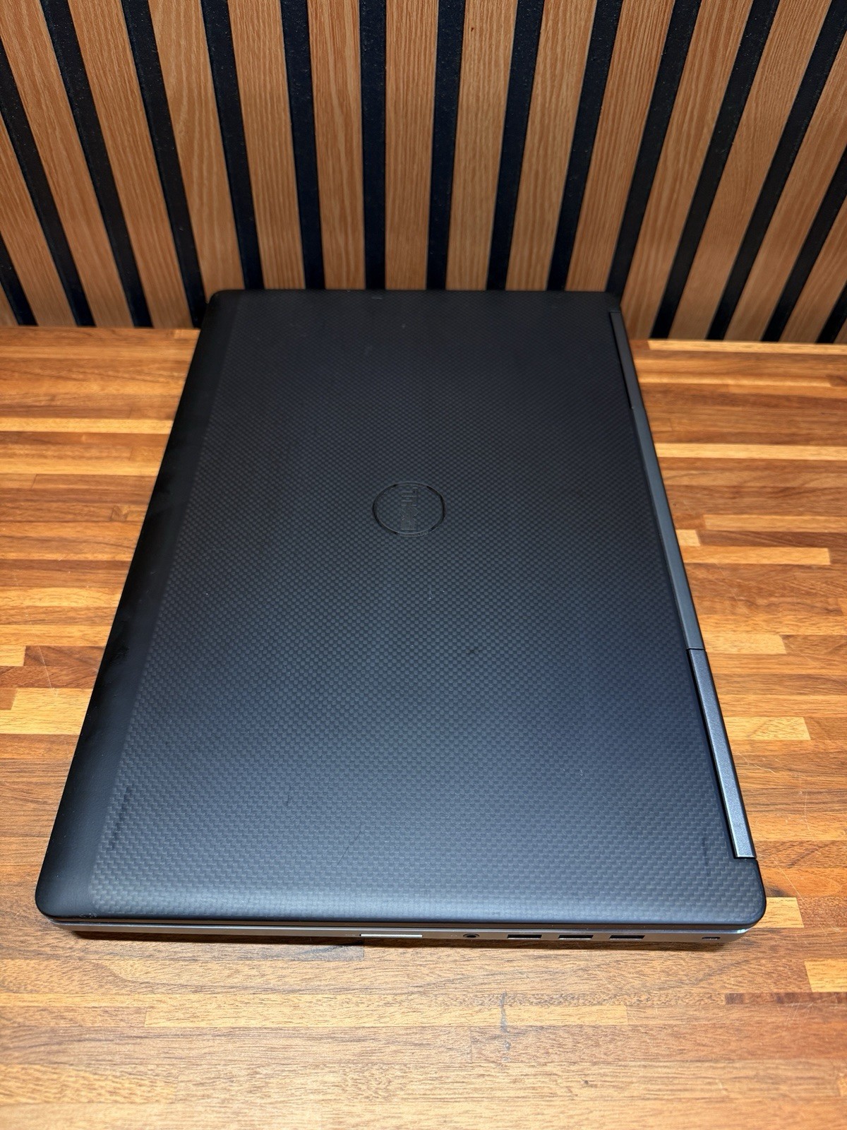 Dell Precision 7710 17.3” Xeon E3-1535M v5 32GB 512GB M4000M W11 Pro