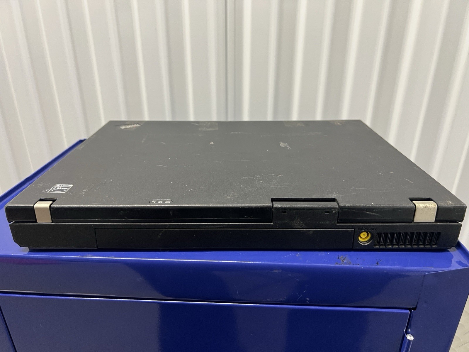 Lenovo ThinkPad R61i 15″ Laptop Intel Core 2 Duo As is