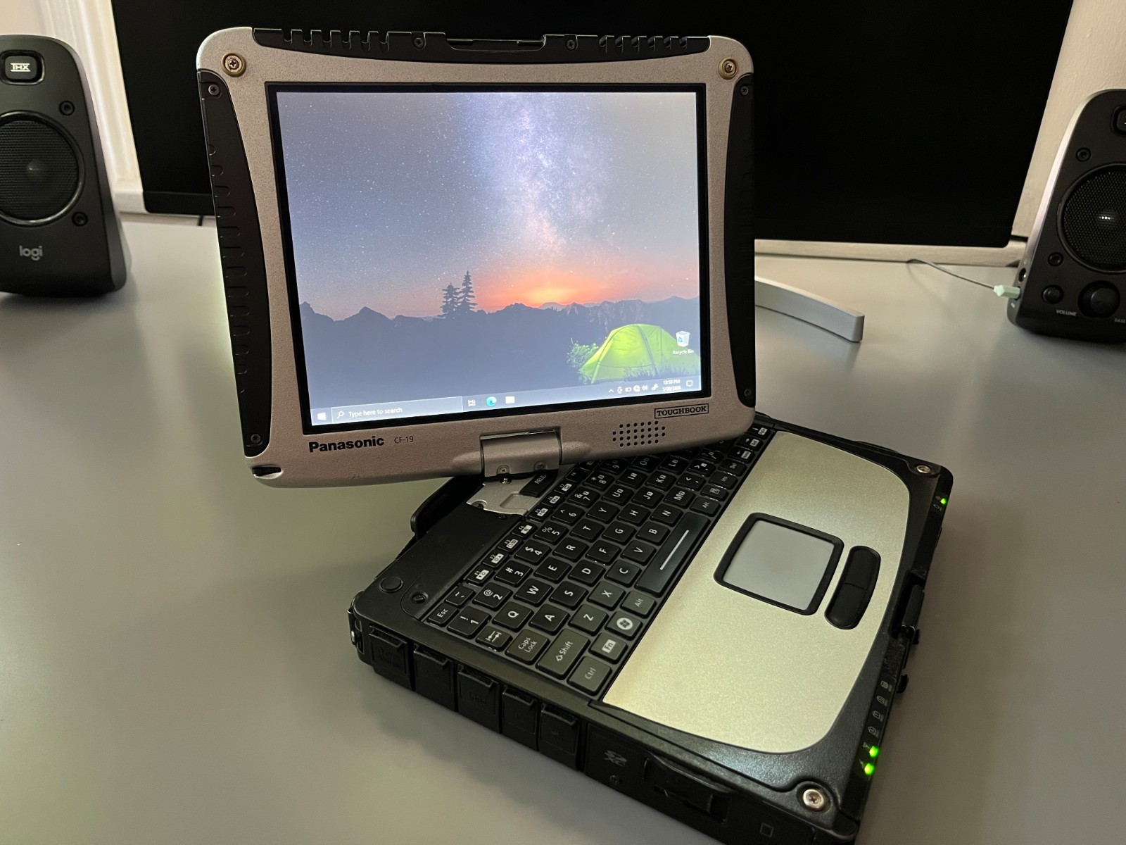 Panasonic Toughbook CF-19 MK1 256GB SSD 8GB RAM Windows 10 Pro
