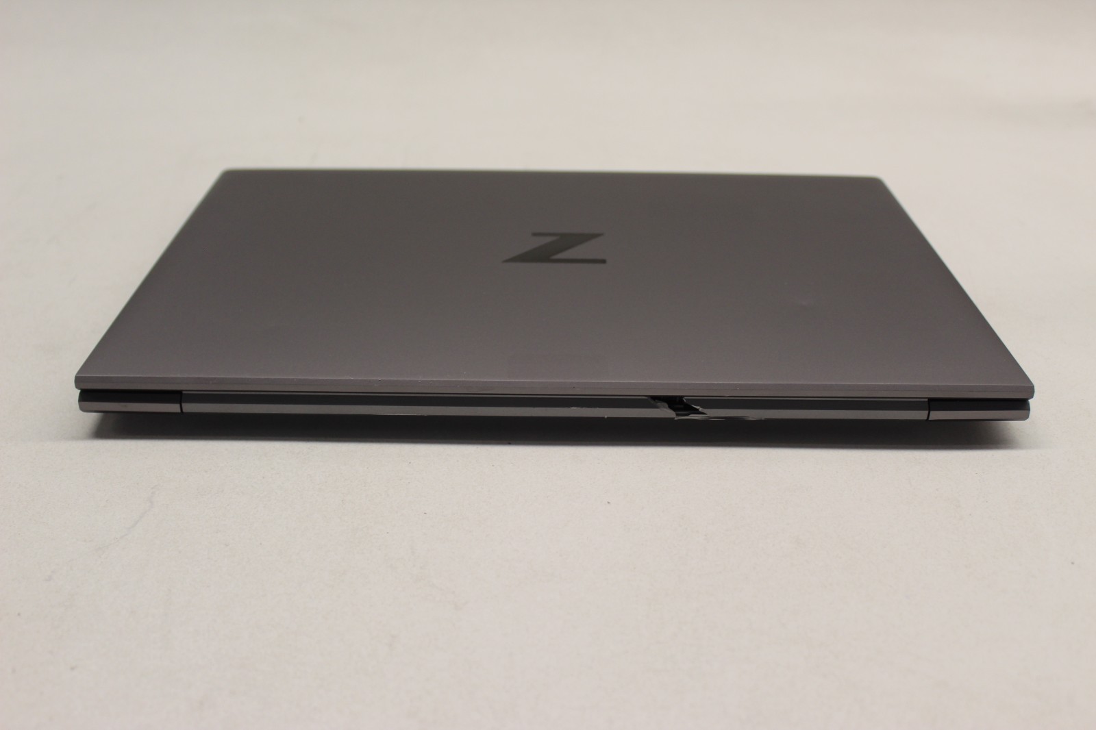 HP ZBook Firefly 15G7 Mobile WS I7-10610U 256GB NVME 16GB DDR4 Nvdia-See Desc