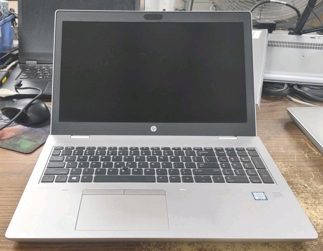 HP ProBook 650 G5 15.6″ W/ Intel i5-8365U @ 1.6GHz, 8GB, 256GB.