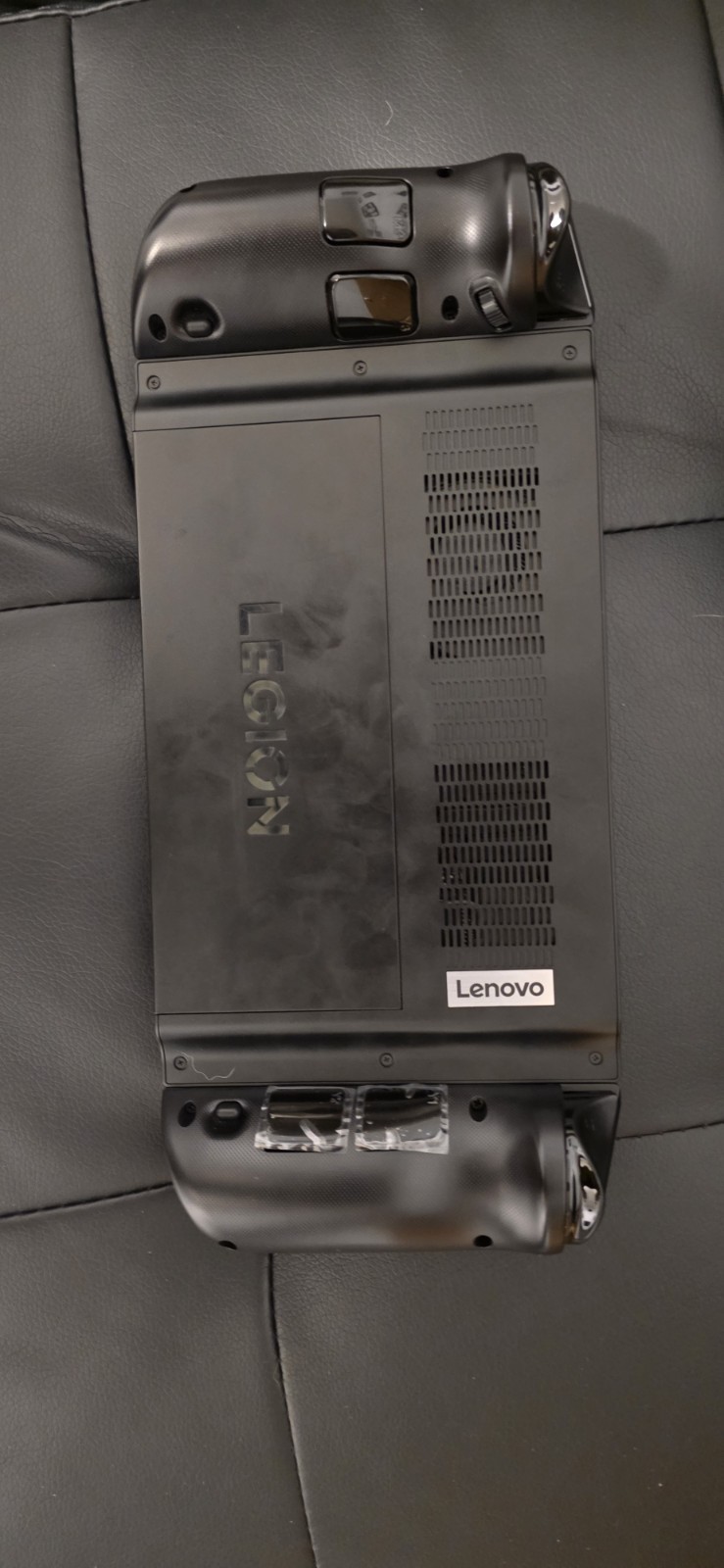 Lenovo Legion Go 8.8″ AMD Ryzen Z1 Extreme 16GB RAM 1TB SSD Handheld bundle