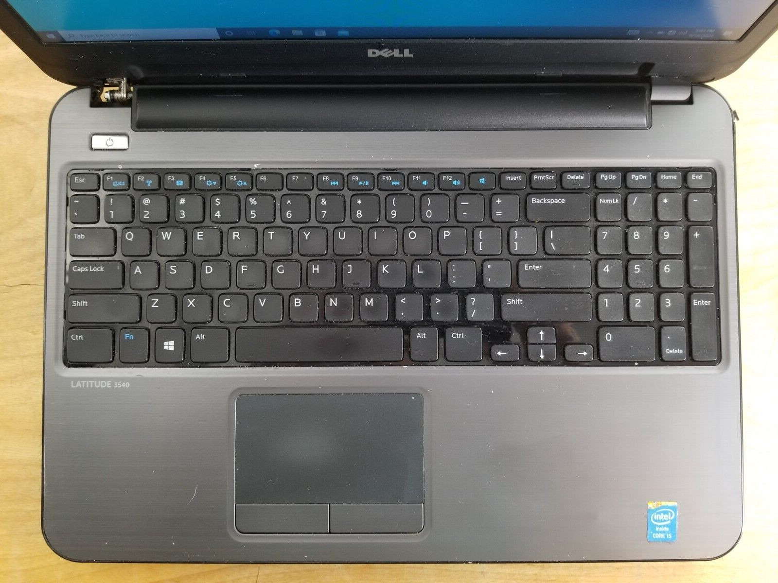 DELL LATITUDE 3540 15.6″ i5-4200 1.6GHz 4GB RAM Windows 10