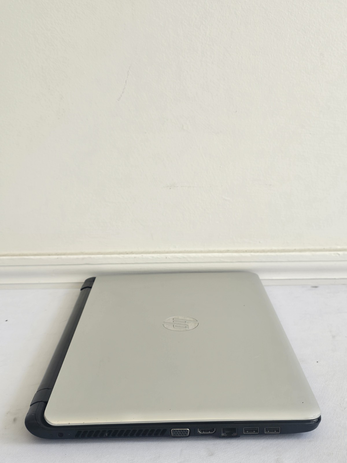 HP 350 G1 Laptop – Intel i5-4200u – 8GB RAM – 320GB HDD – Windows 10 – READ