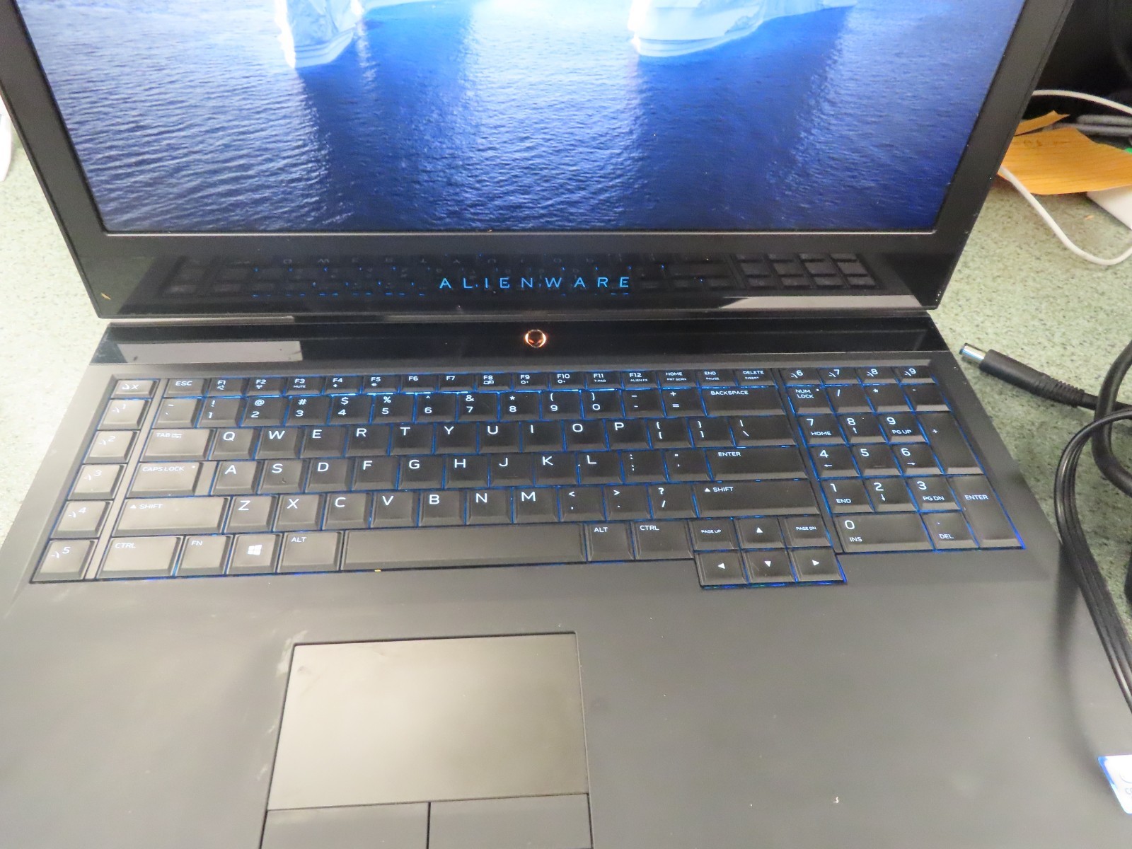 Alienware 17 R5 Gaming Laptop , I9-8950HK, 16GB RAM, 500gb