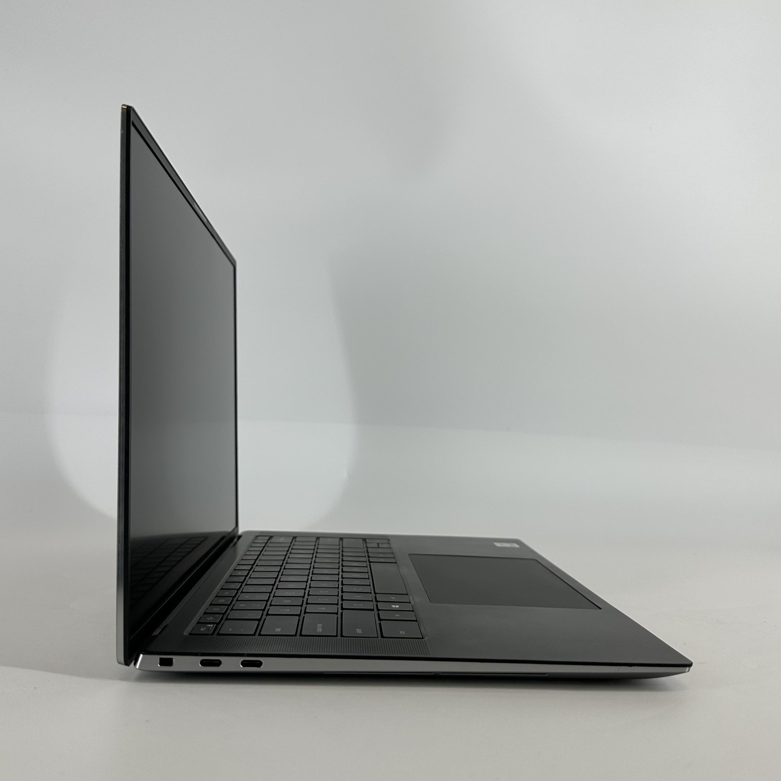 Dell Precision 5550 15.6 FHD+ i7-10750H 2.60GHz 32GB 1TB Quadro T1000 LCD BLEED