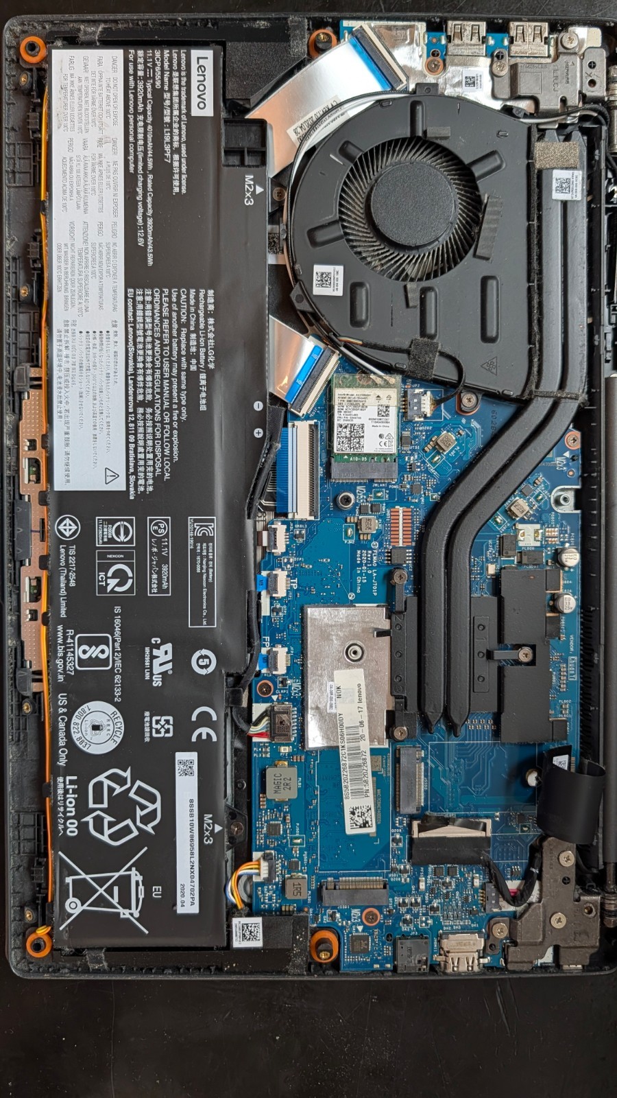 Broken Lenovo IdeaPad 14ARE05 81YM0060US 14” Laptop AMD Ryzen 7 4700 8GB No SSD