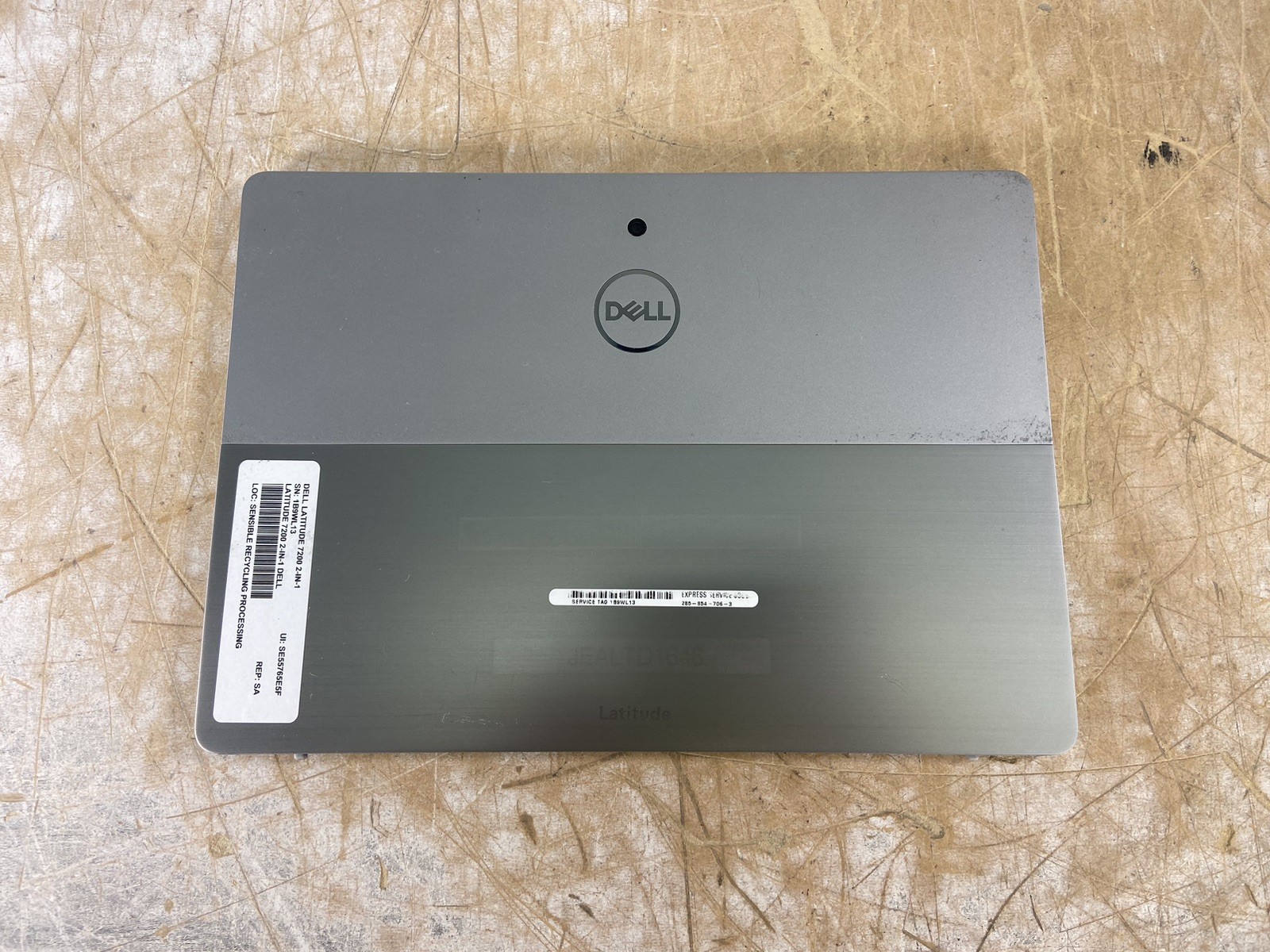 DELL LATITUDE 7200 2-IN-1 i5-8365U @ 1.60GHZ, 8GB RAM, NO HDD/OS – (FOR PARTS)