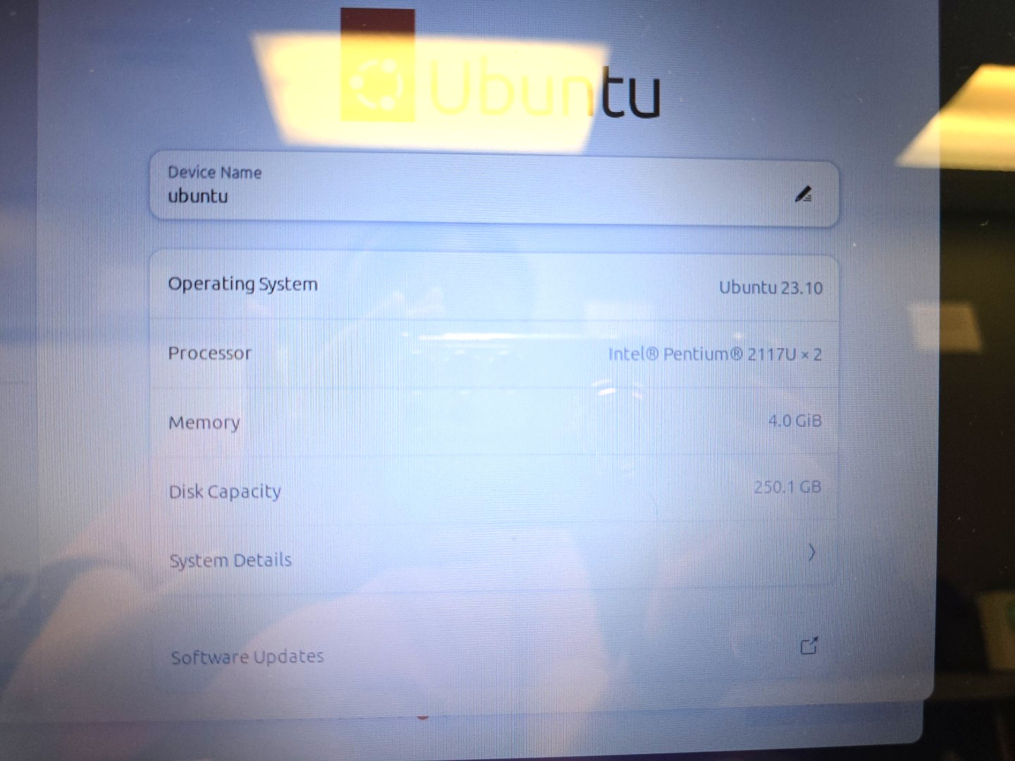 Dell Inspiron 3521| Intel Pentium 2117U| 4GB RAM| 250GB HDD| Ubuntu| No Battery