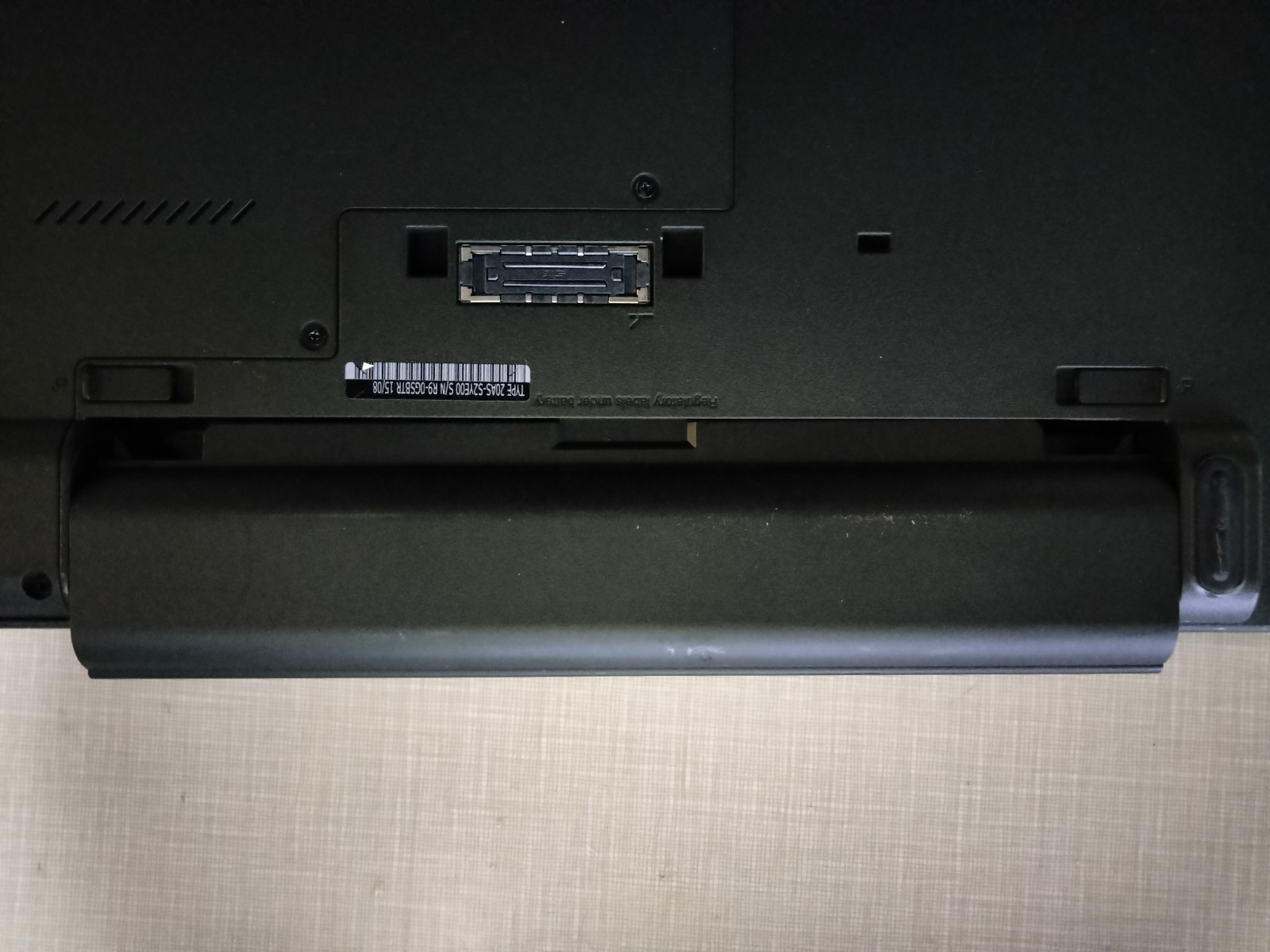 Lenovo Thinkpad L440 laptop 4g ram 128 SSD i5-4300m Windows 10 Home