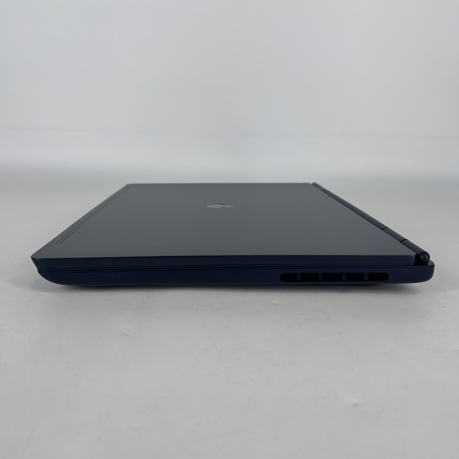 Dell Alienware 16 Aurora 120Hz QHD+ 2.5 GHz Core 7 240H 32GB 1TB SSD RTX 5060