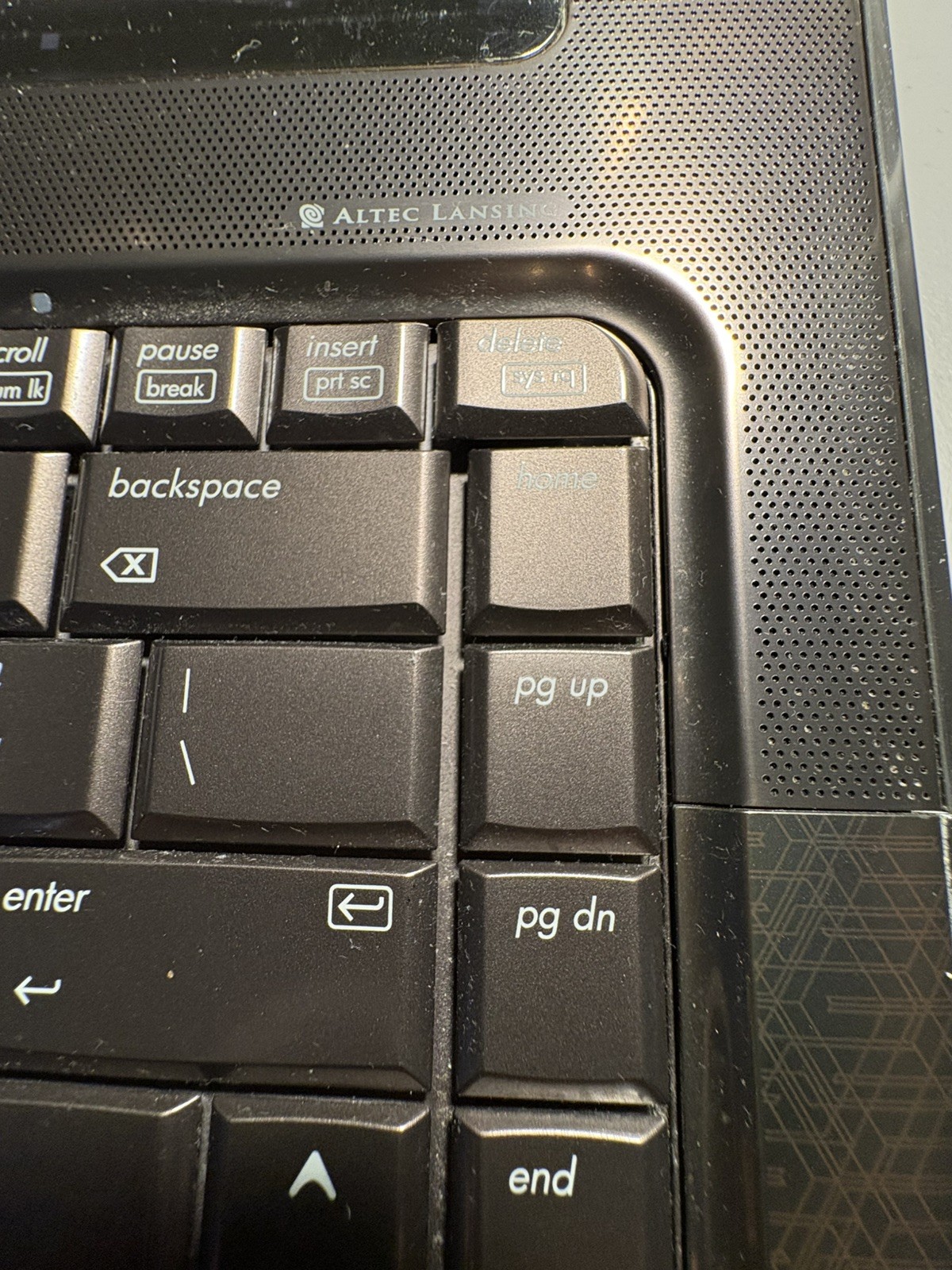 HP Pavilion 15″ DV6-1235dx Intel Core 2 Duo 2Ghz
