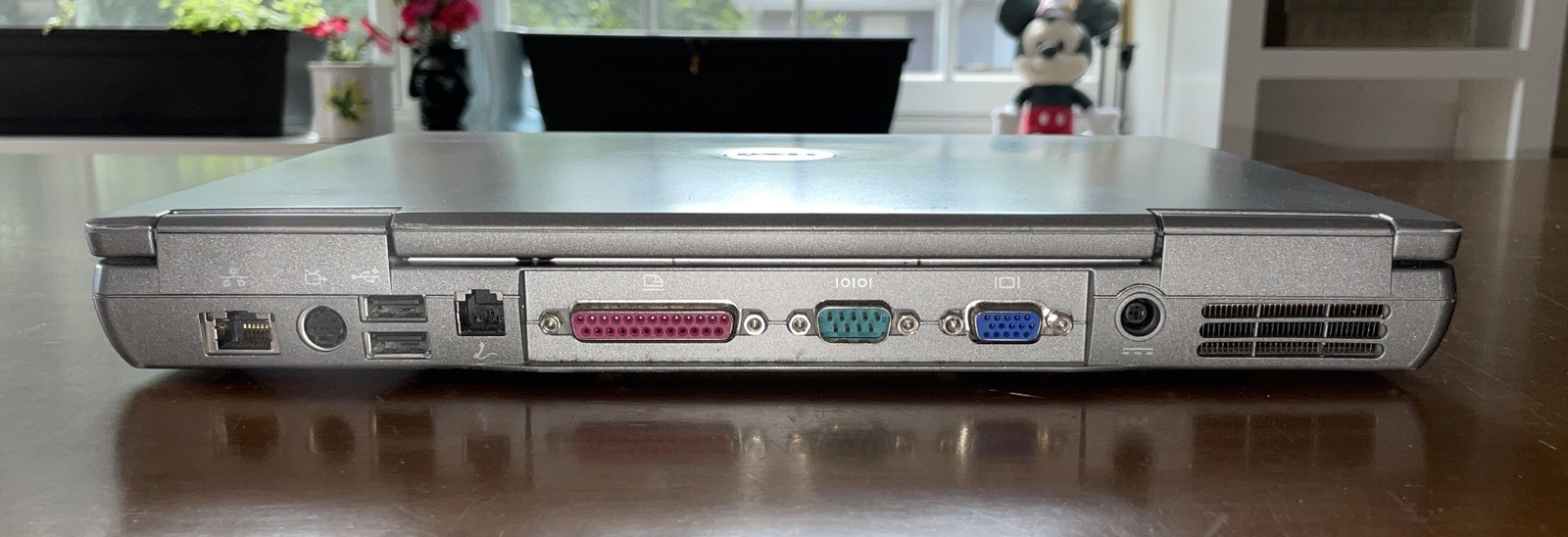 Dell Latitude D610 Retro Windows XP Laptop w/ batt, chrg. (N3B1)