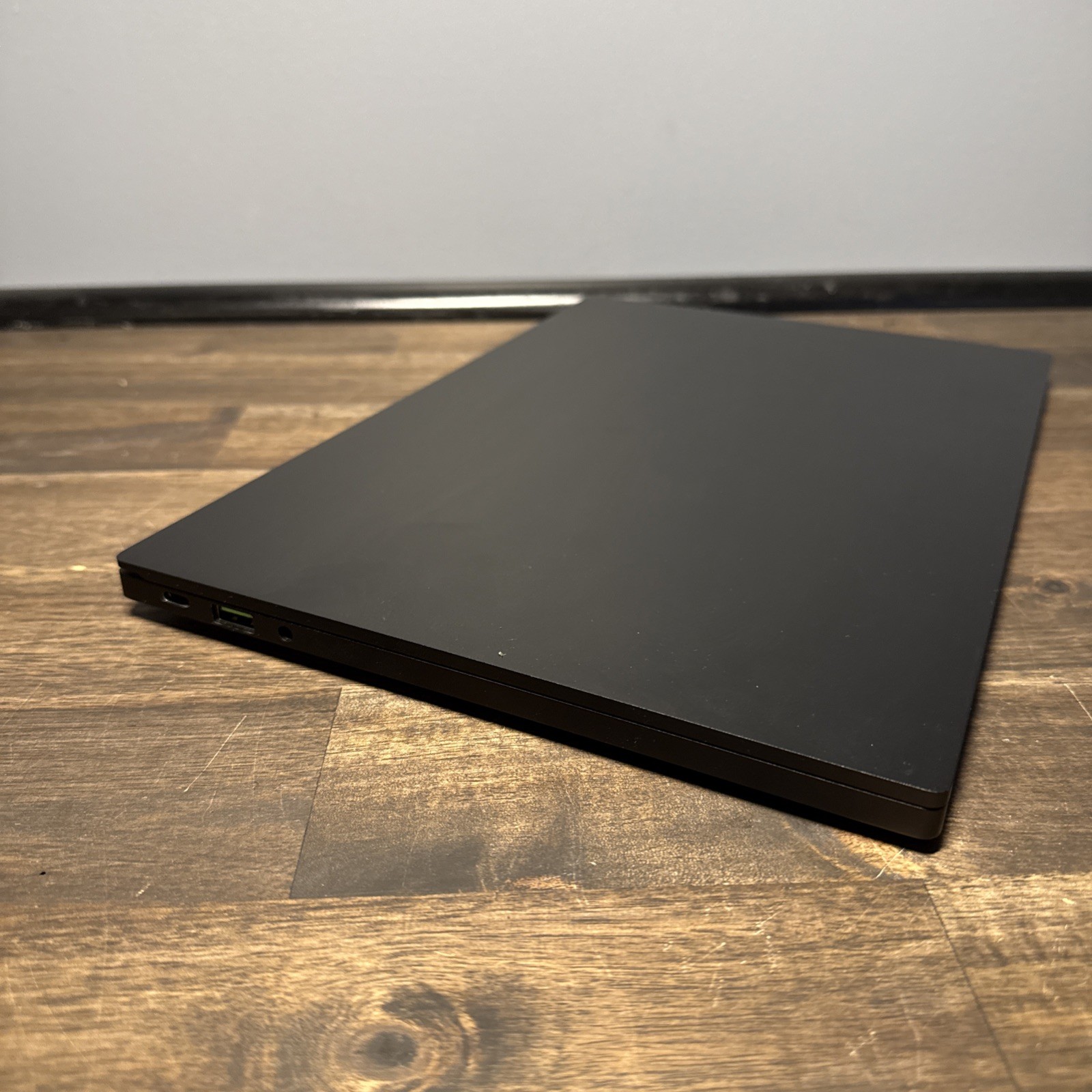 Razer Blade Stealth RZ09-0281 13.3″ i7-8565U 16GB RAM 500GB SSD GeForce MX150