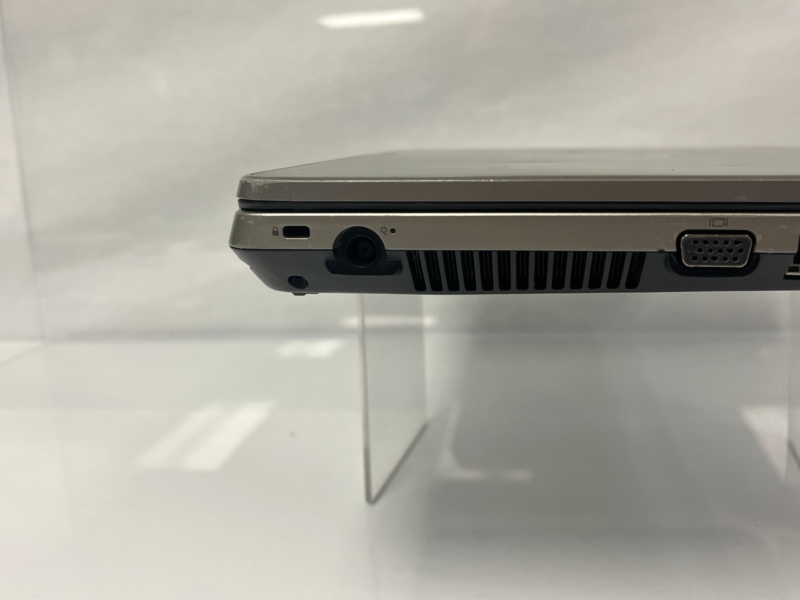 HP Probook 4430S i5-2450M 2.5GHZ 8GB RAM NO HDD NO OS