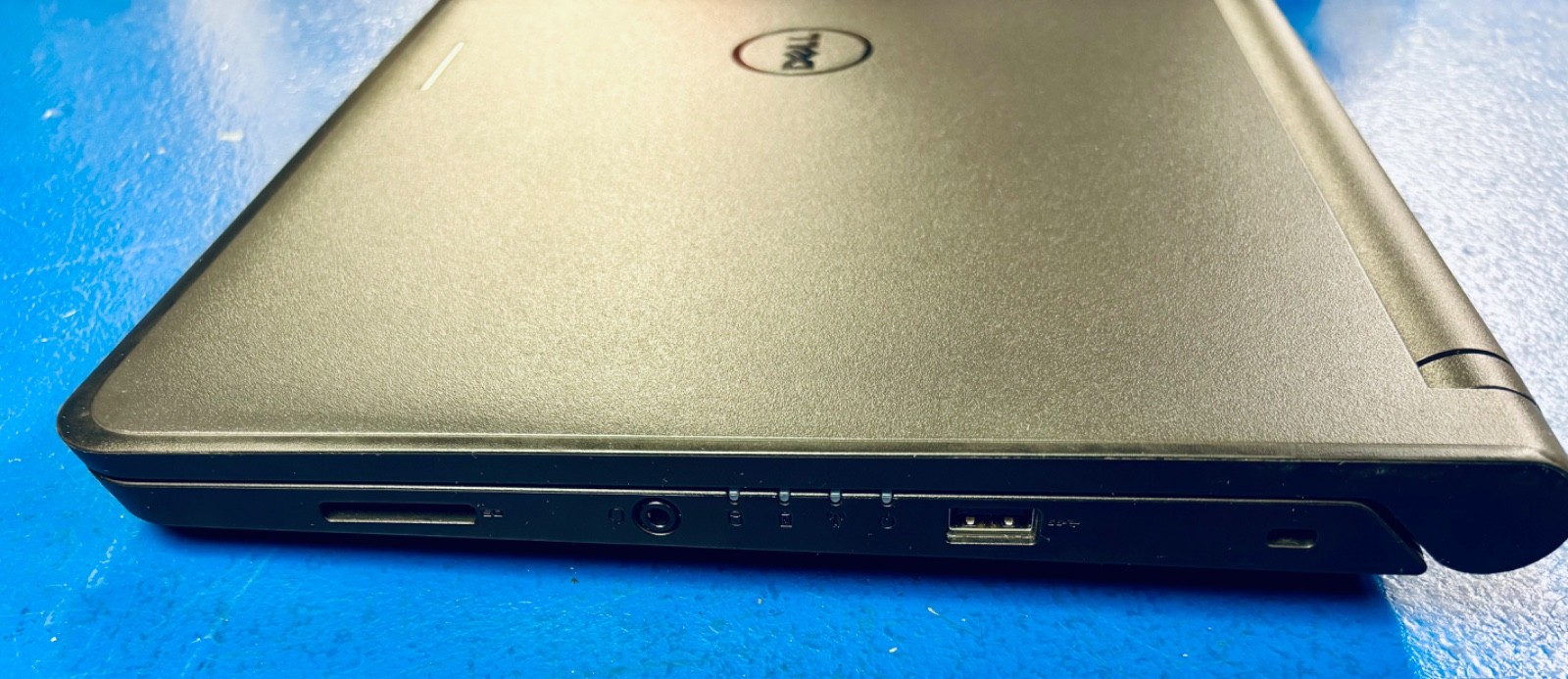 Dell Latitude 3350 Intel Pentium 3825U @1.90GHz, 8GB RAM, 64GB SSD, Win 11 Pro.