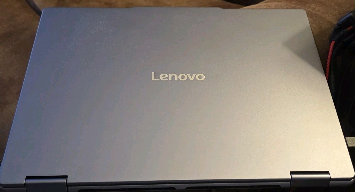 Open Box Lenovo Yoga Slim 7 2-in-1 14ILL10 Ultra 7 258V 2TB 16GB 3840 x 2400