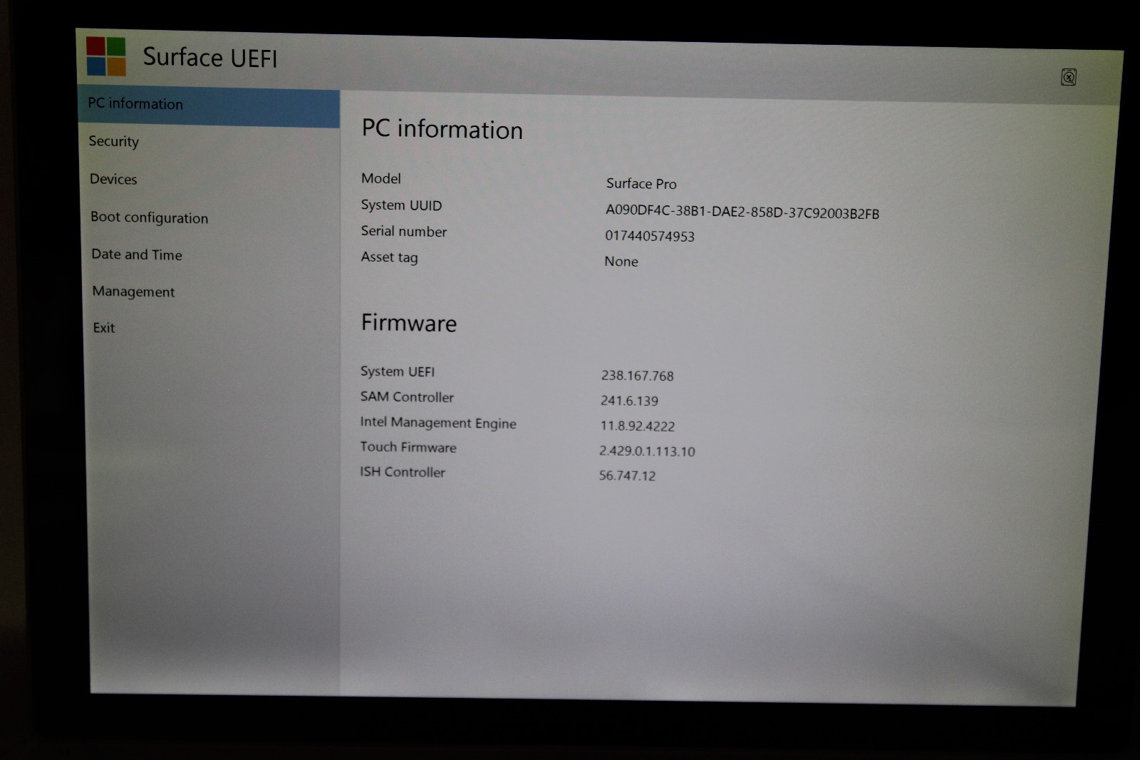 Microsoft Surface Pro 5 1796 m3-7Y30 @ 1.00 GHz 4GB RAM 128GB SSD No OS