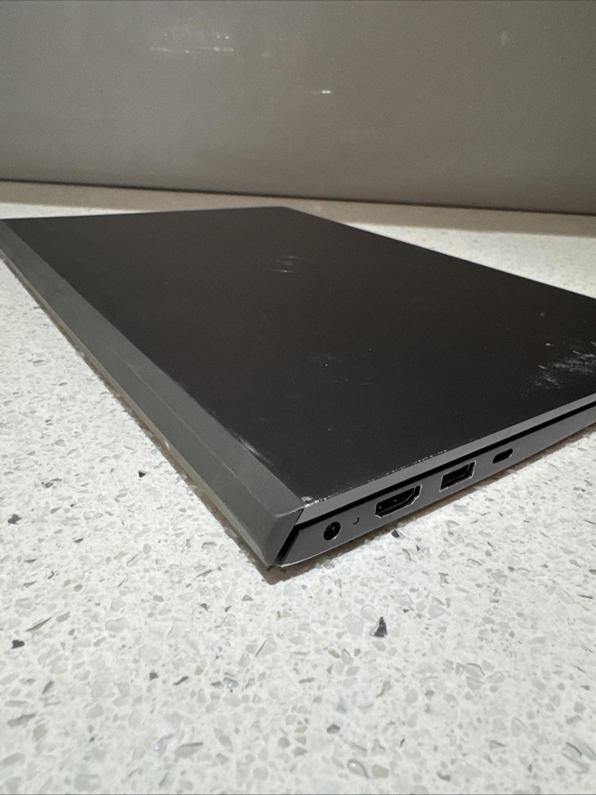 Dell Vostro 5402 Laptop 14″ Quad i5-1135G7 8GB 238GB Windows 10 Pro