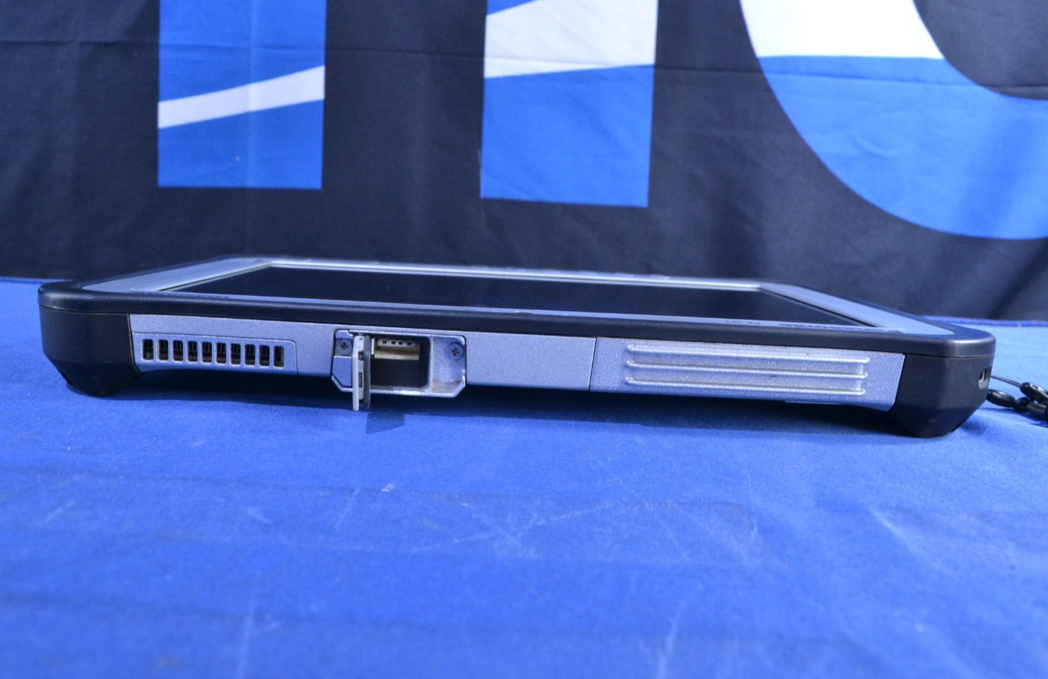 Panasonic FZ-G1 ToughPad i5-6300U/ 8GB/ 256GB/ No OS (J063004)