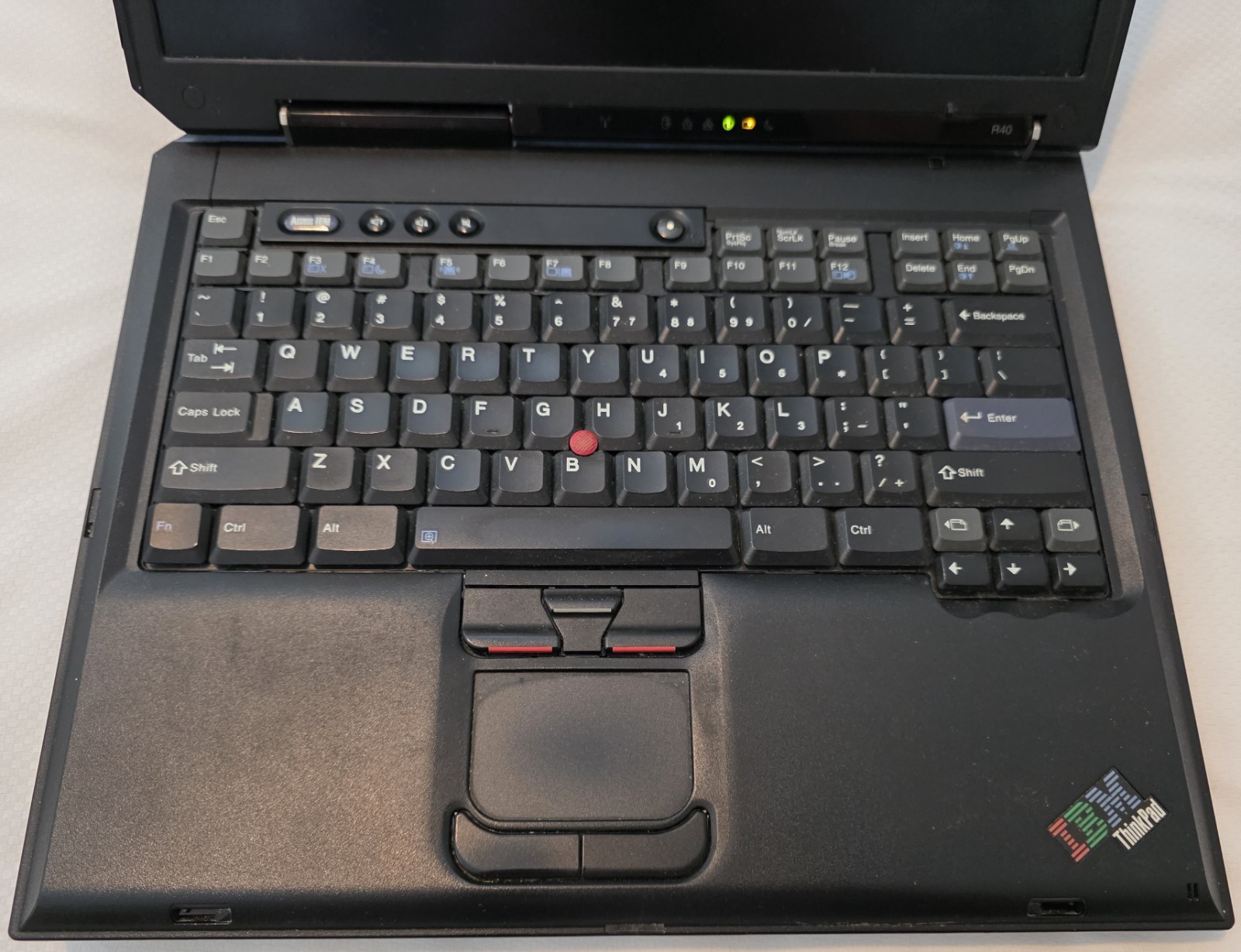 Vintage IBM ThinkPad R40 Windows XP Pro Factory Restore Pentium M Working