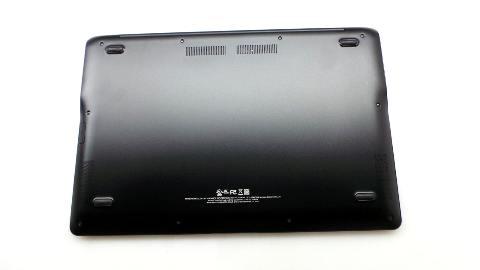 Samsung Notebook NP940Z5L | 15.6″ | i7-6700HQ | 8GB 256GB SSD | Touchscreen
