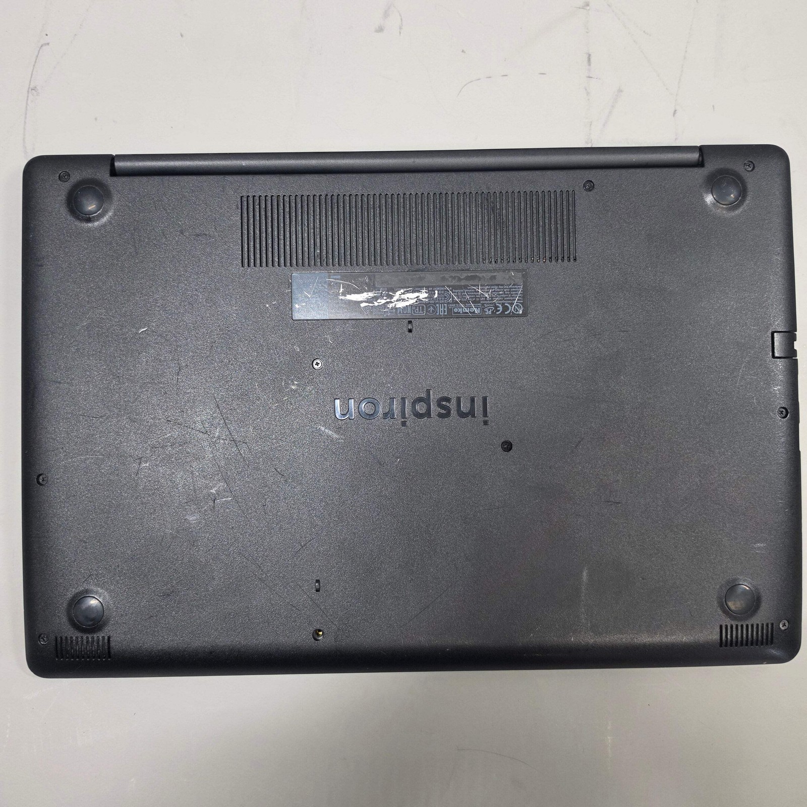 Broken Dell Inspiron 3953 15.6″ Core i3-1005G1 1.2GHz 8GB RAM 128GB SSD