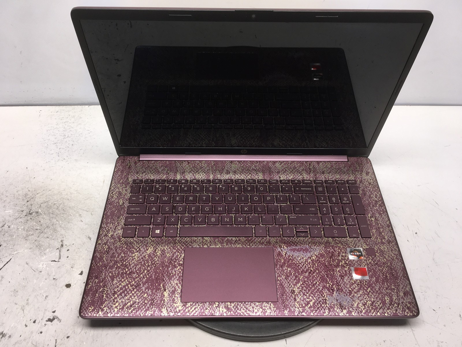 HP17-CP0011DS AMD Ryzen 3 2300U 2GHz 16 GB NO HDD No Batt