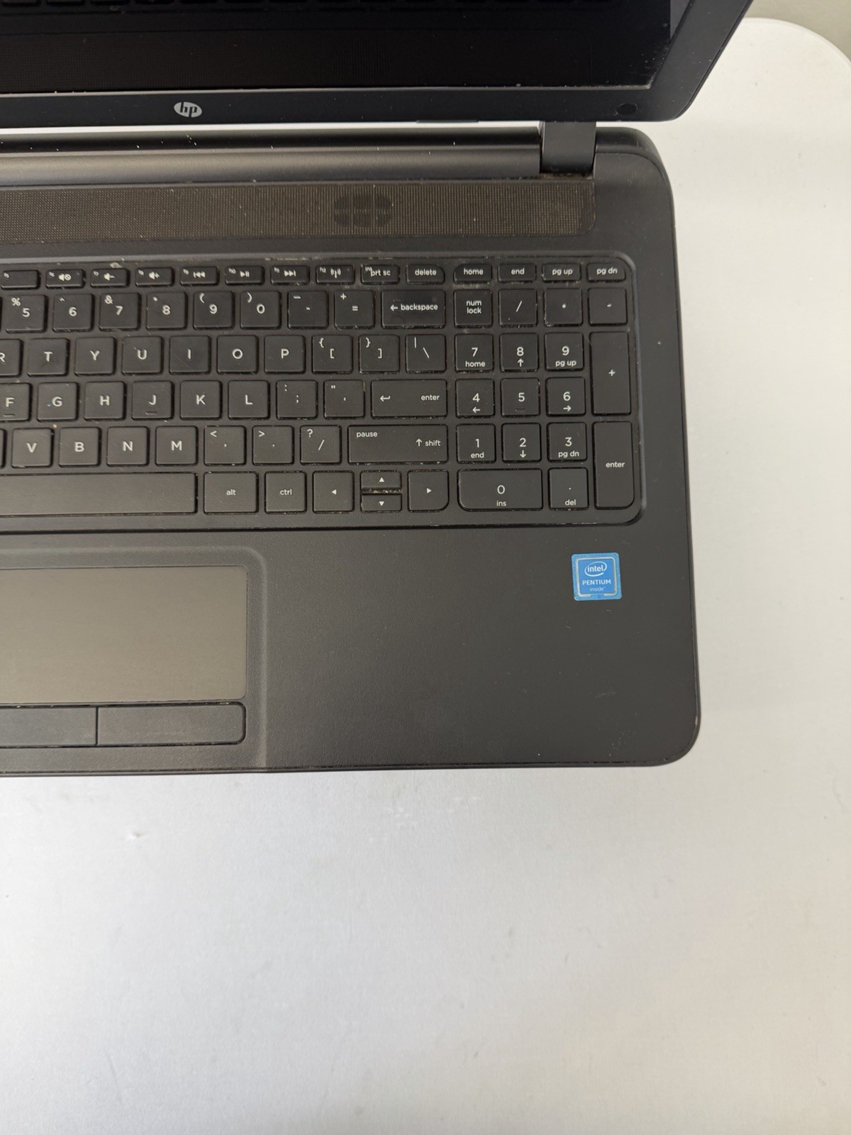 HP Laptop 15-f222 wm – Good Screen – Intel Pentium N3540 – Read Des