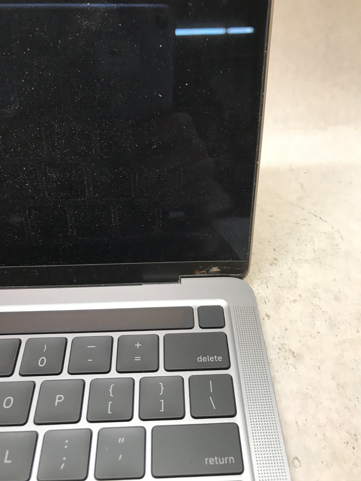Apple MacBook Pro Touch/2019 A2159 Chassis NO MOTHERBOARD For Parts Cracked – DW