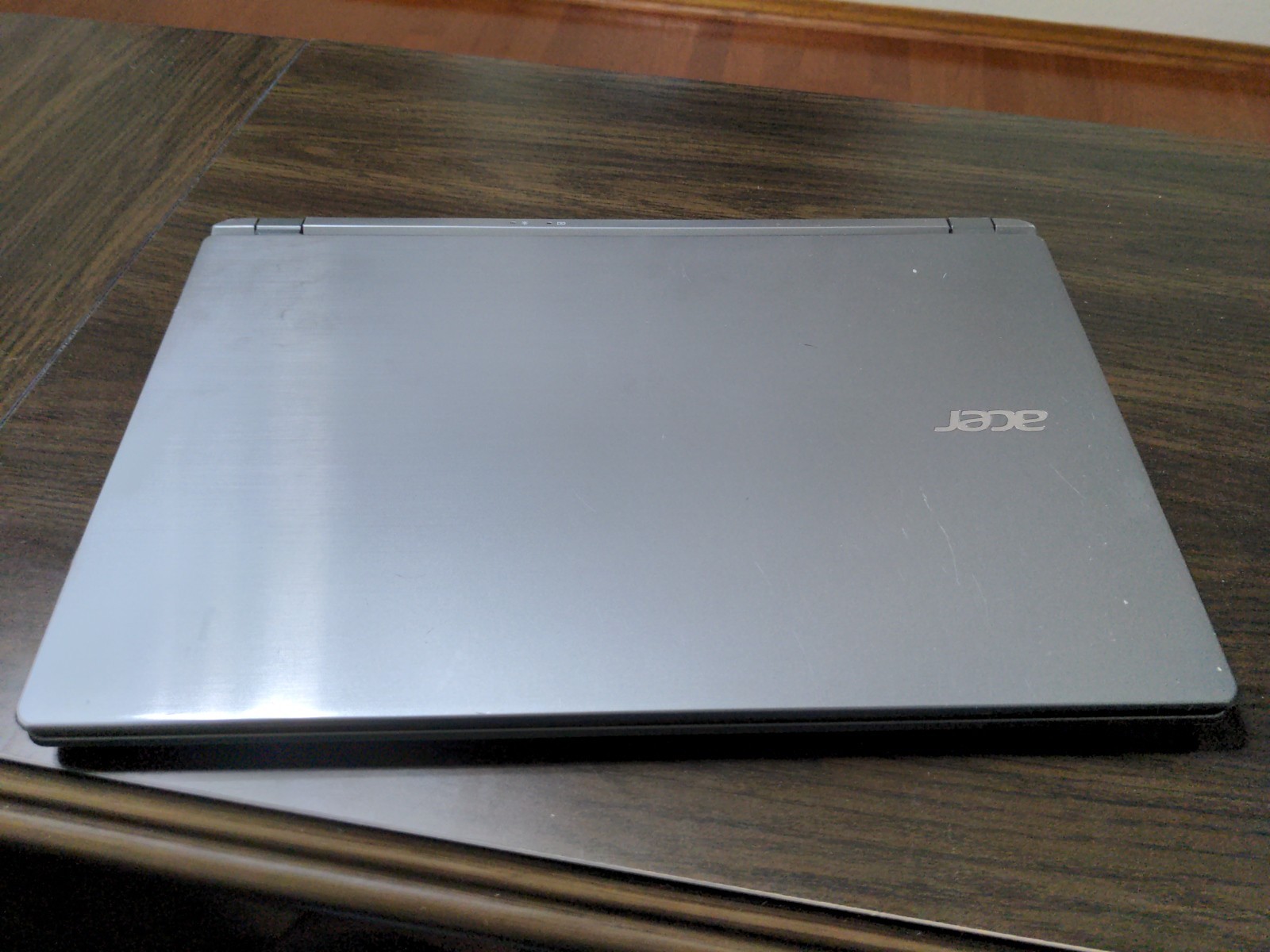 Acer Aspire V5-573P-9899 15.6in. Intel Core i7, 1.8GHz) Laptop (See Description)