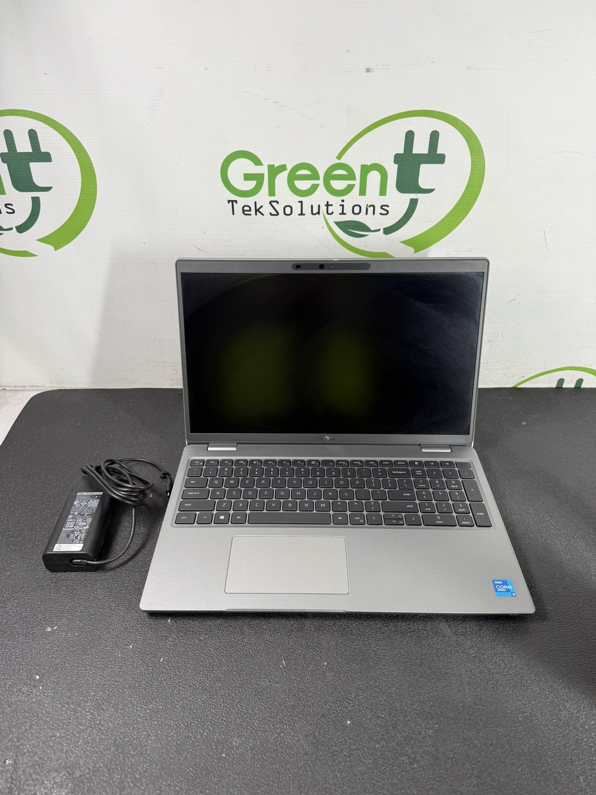 Dell Latitude 5520 i5-1145G7 2.6GHz 16GB DDR4 256GB NVMe Win 11 Pro – READ