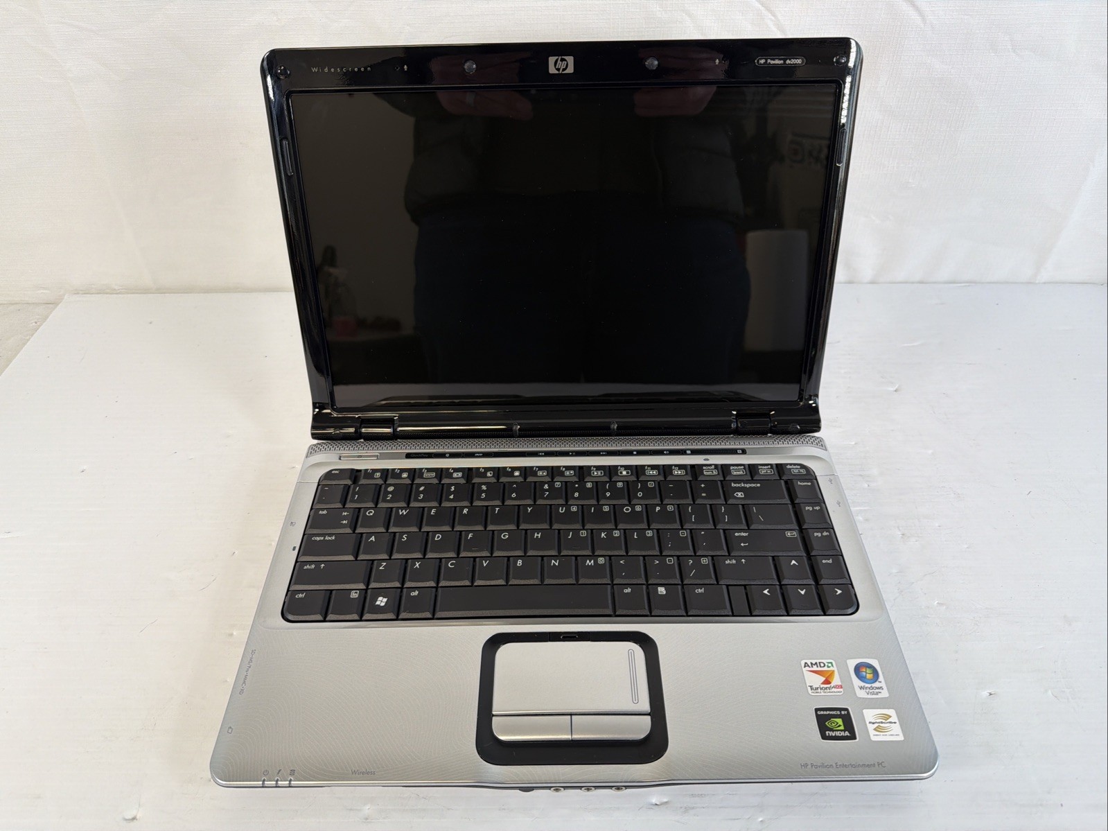 HP Pavilion DV2000 DV2125NR AMD Turion 64 X2 / 1 GB NO HDD / No Batt