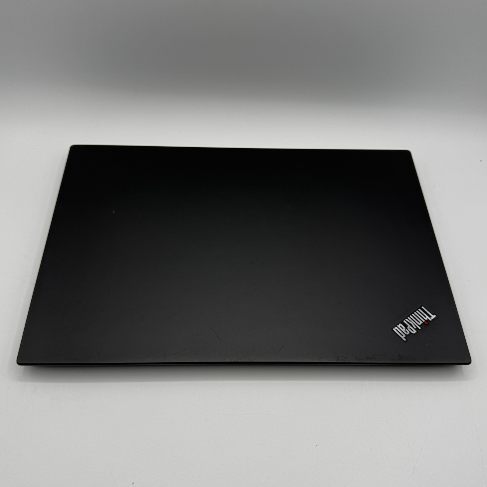 Lenovo ThinkPad T490s 14″ i7-8565U 16GB RAM 256GB SSD Win11 Pro Fingerprin Fair