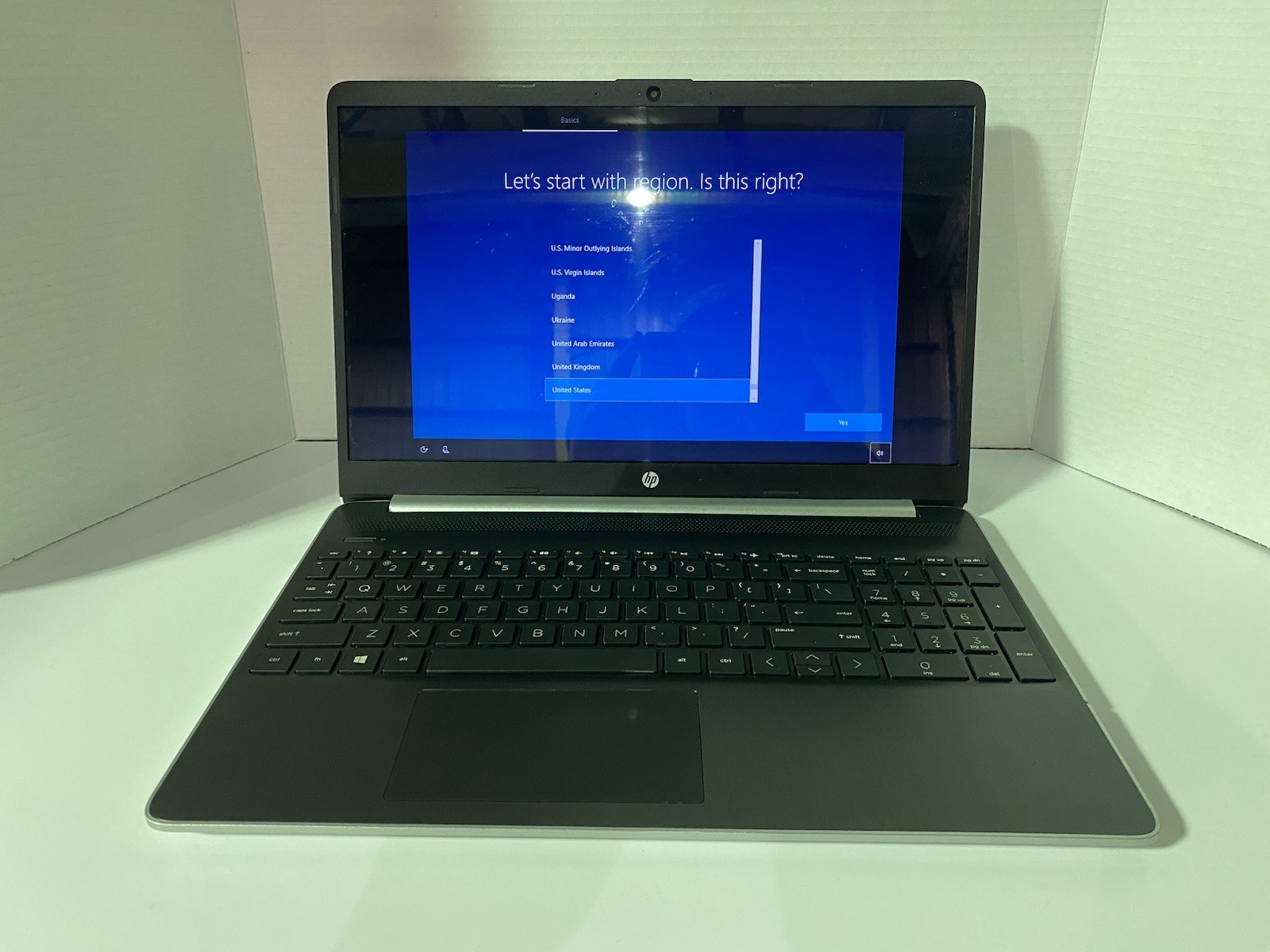HP Notebook 15-dy1xxx i3-1005G1 1.2GHz 8gb RAM 250GB SSD Win 10