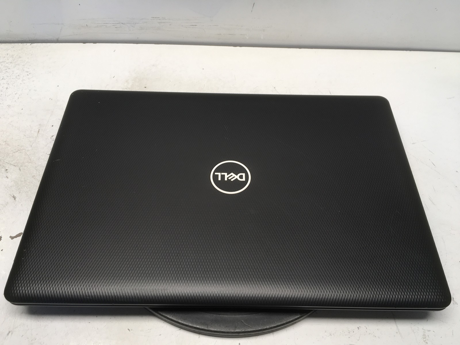 Dell Inspiron 3785 AMD Ryzen 3 2200U 2500MHz 8 GB NO HDD No Batt