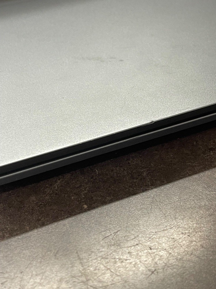 Lenovo Thinkbook 16 g6 abp 8gb 256ssd AMD 5 7530U Radeon Graphics With Charger