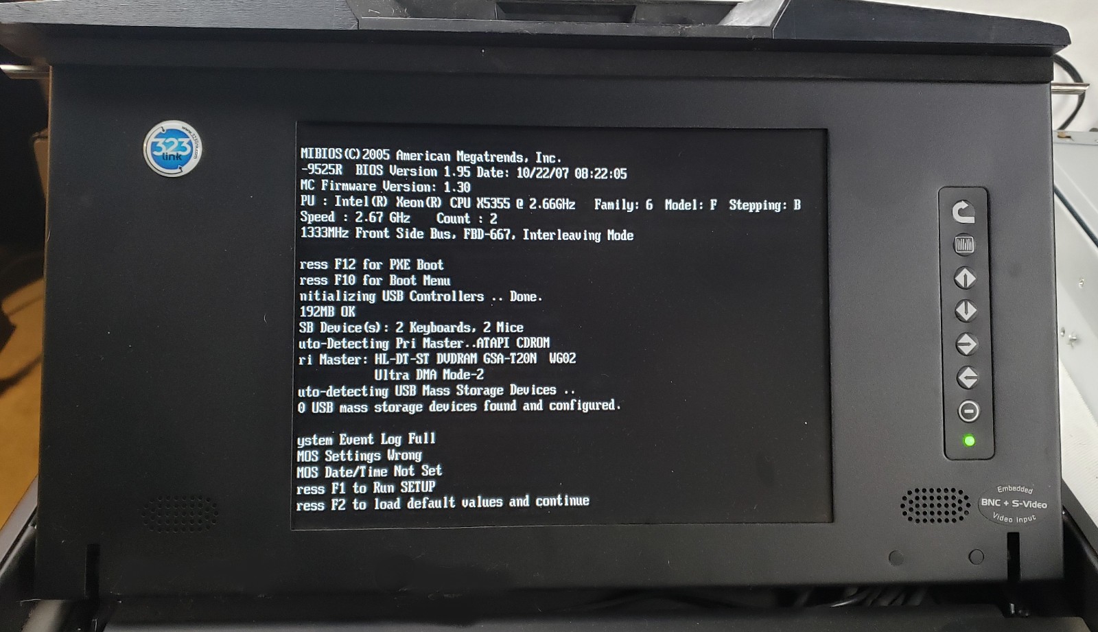 HP Gateway E9525R Intel Xeon X5355 8Gb Ram 300 GB HDD
