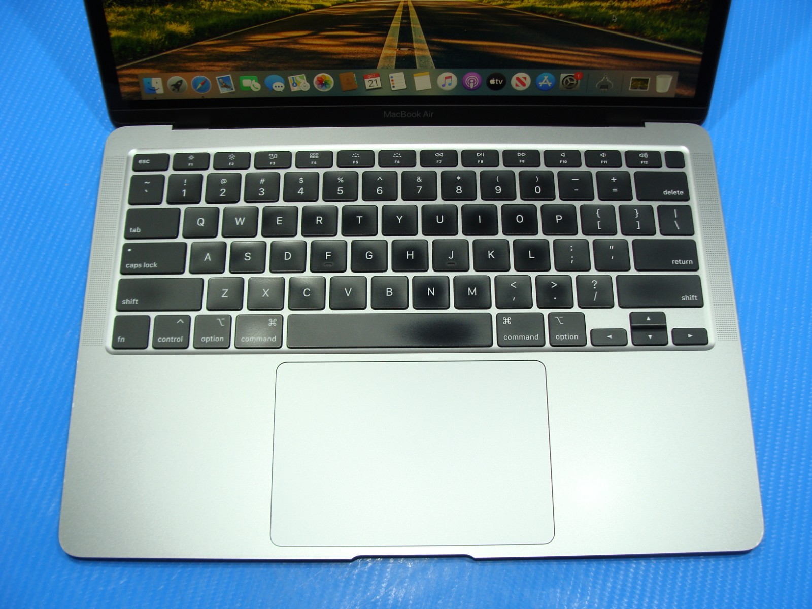 Apple MacBook Air 13″ A2179 2020 i3-1000NG4 1.1GHz 8GB 128GB OS Catalina MWTJ2LL