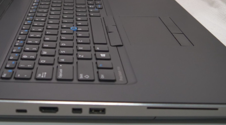 Dell Precision 7720 17.3″ Intel i7-7820HQ 32GB Quadro M1200 768 SSD Storage