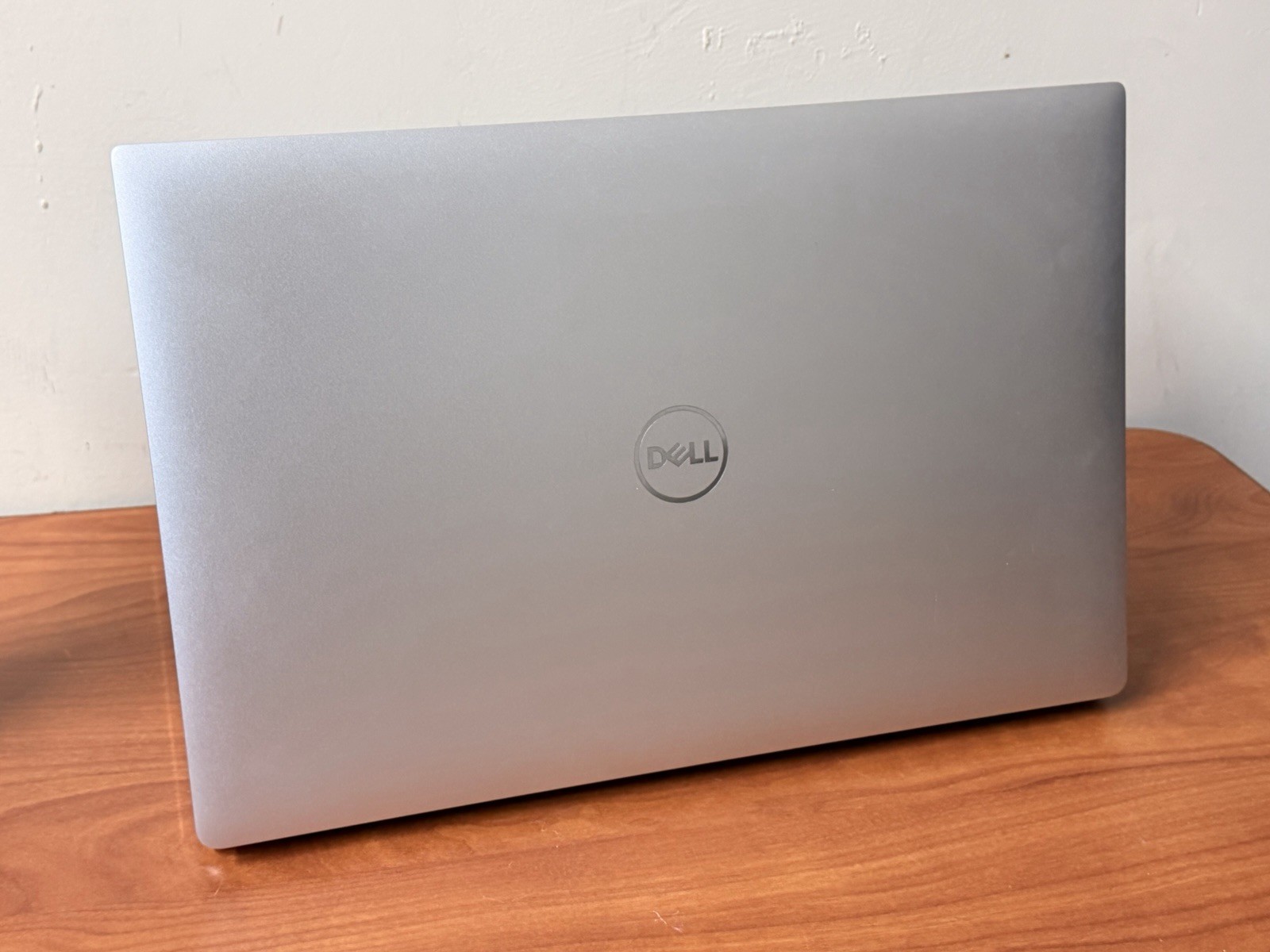 Touchscreen Dell Precision 5540 | 4K UHD | Intel i9 |32GB RAM | Quadro T2000