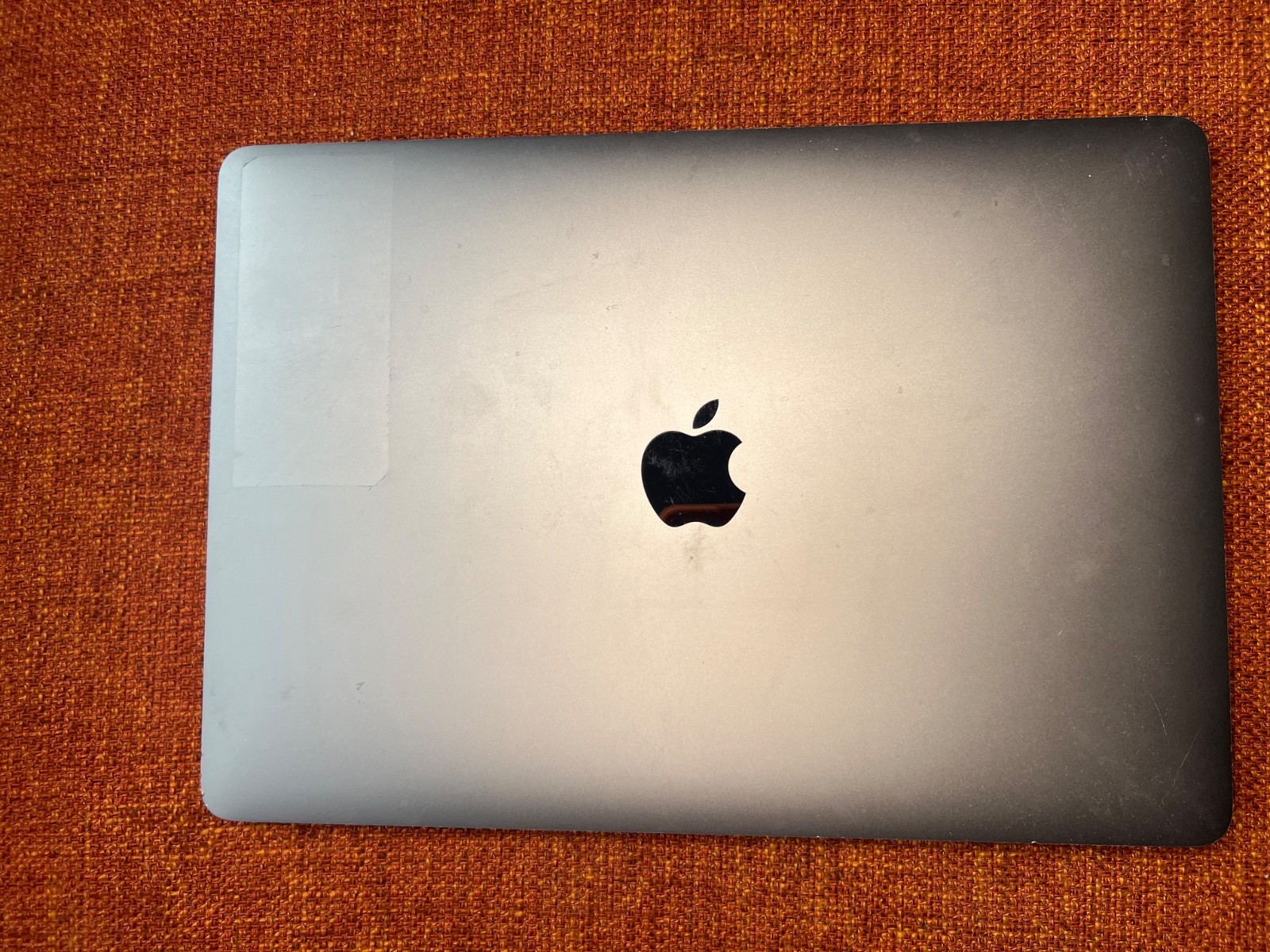 APPLE MacBook Pro 2018 Core i7 2.7 13″ 16GB RAM 2TB A1989 170 Battery Cycles!