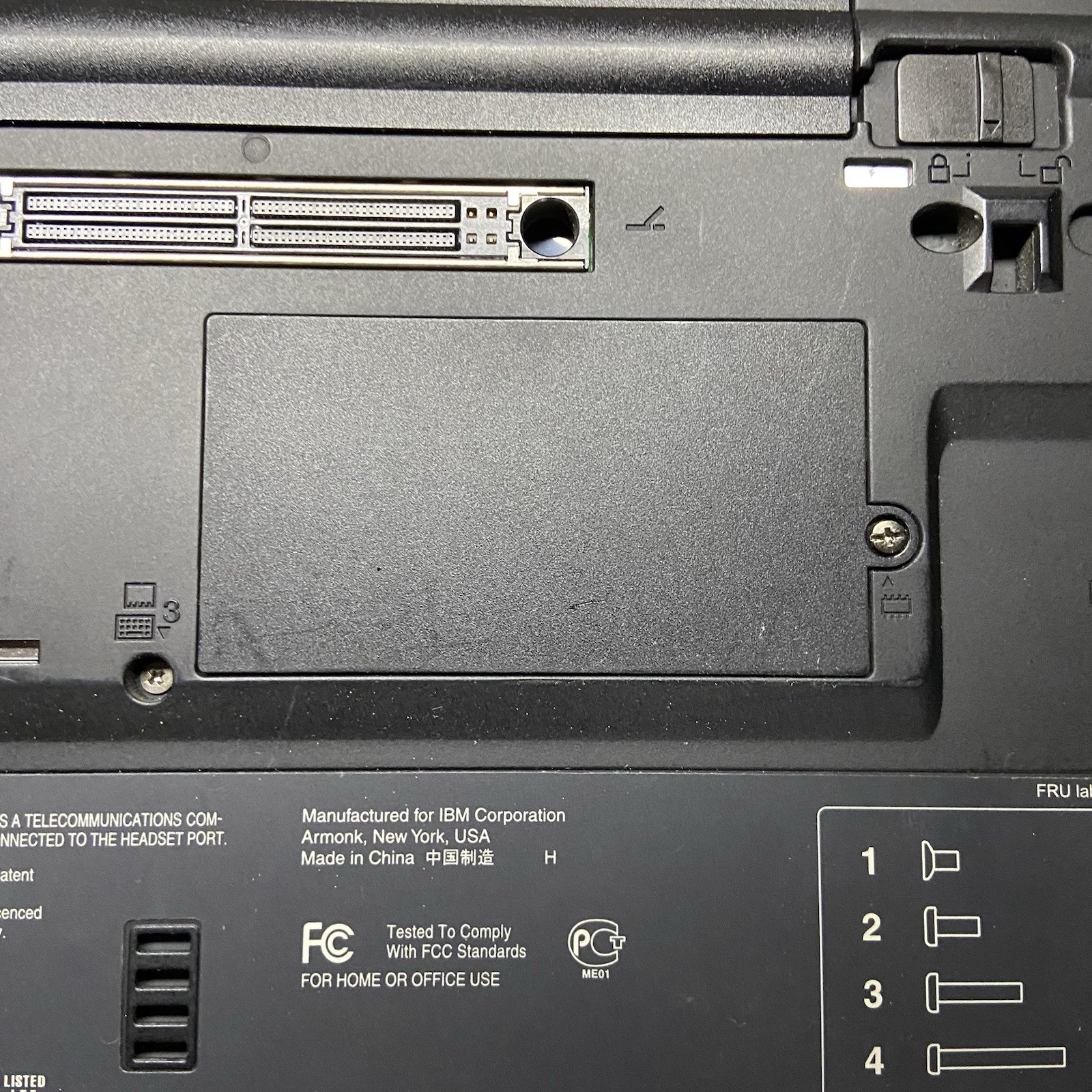 Vintage IBM ThinkPad T40 2374 Laptop Computer Parts Repair Windows Xp Notebook