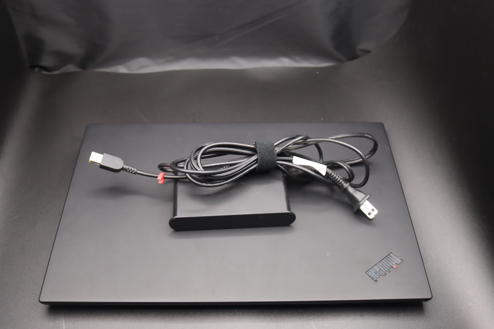Lenovo ThinkPad P1 Gen 3 i7-10750H 32GB RAM 512GB SSD NVIDIA Quadro T1000