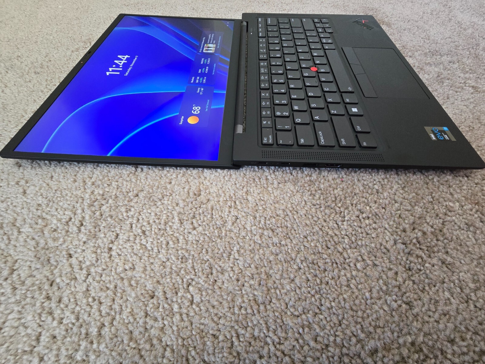 Lenovo ThinkPad X1 Carbon 9th Gen, Intel Core i7, 14″ Touch,16GB RAM, 512 SSD