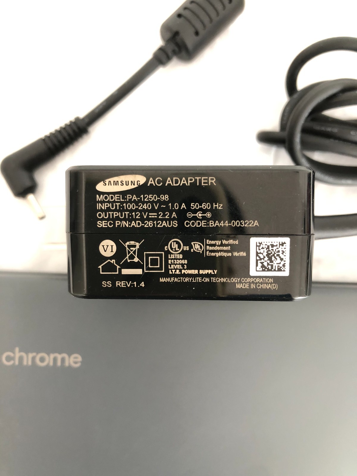 Samsung Chromebook 3 XE501C13-K01US 11.6″ 2GB RAM Charcoal + CHARGER