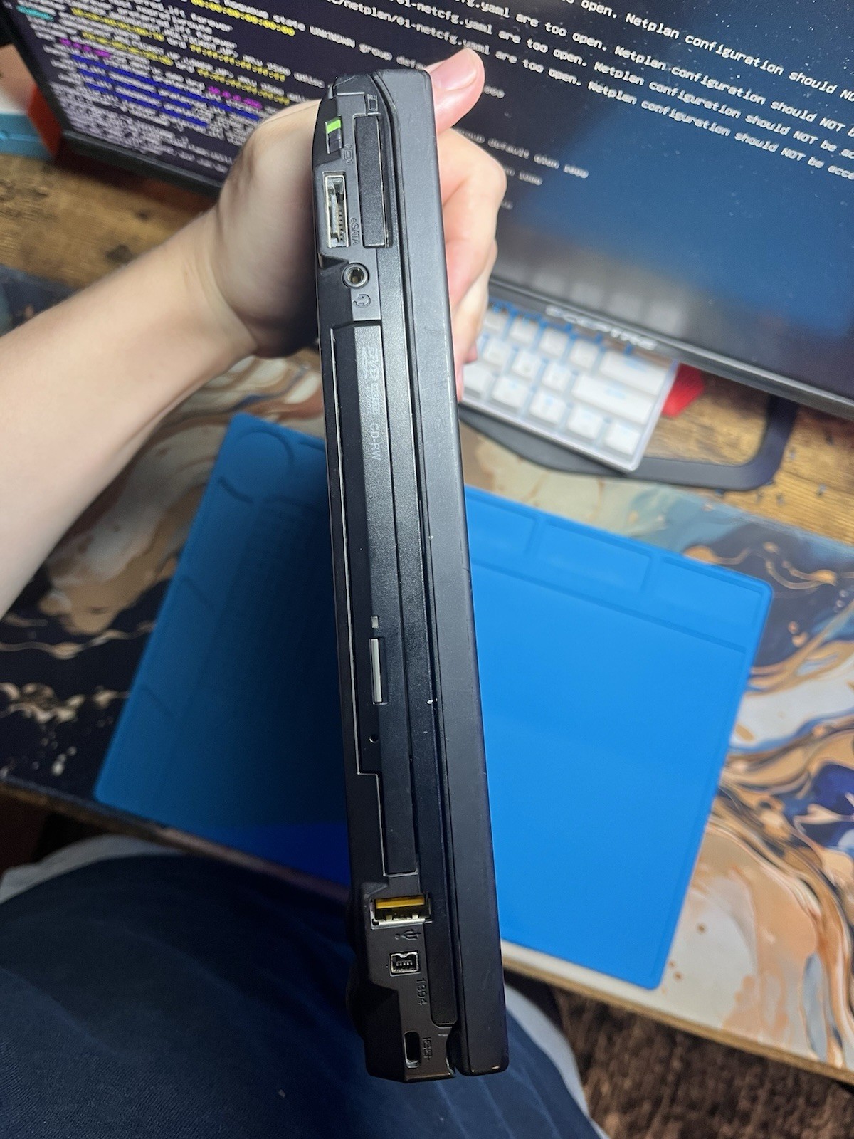 Lenovo ThinkPad T410 14.1in. (1TB HDD, Intel Core i7 1st Gen, 2.66GHz, 8GB)…
